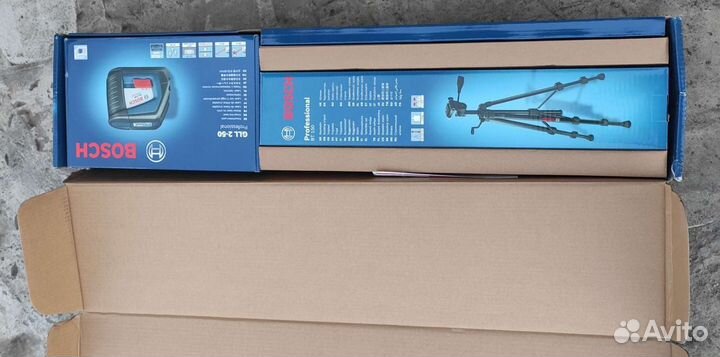 Лазерный уровень bosch GLL 2-50 + BT 150