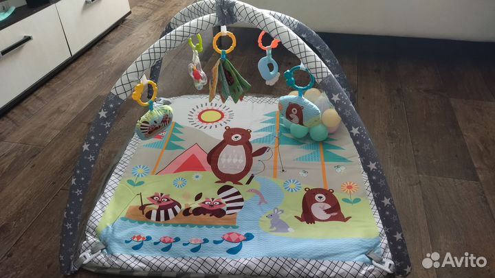Развивающий игровой коврик