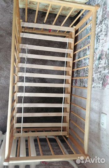 Детская кроватка