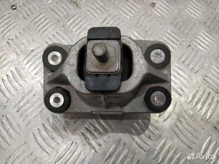 Опора двс Land Rover Discovery 5 2.0D L462