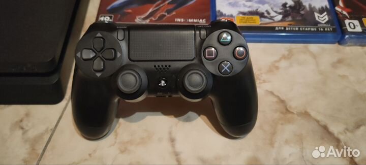 Sony PlayStation 4 slim 1tb CUH-2208B