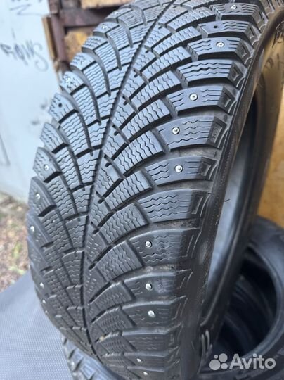 Bfgoodrich G-Force Stud 215/60 R16 99Q