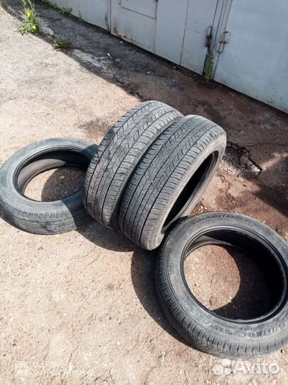 Goldstone UTN 215/60 R17 96