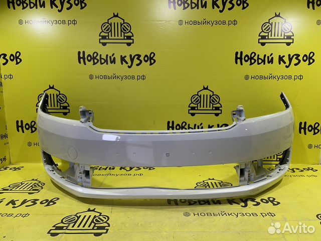 Бампер передний Skoda Rapid белый