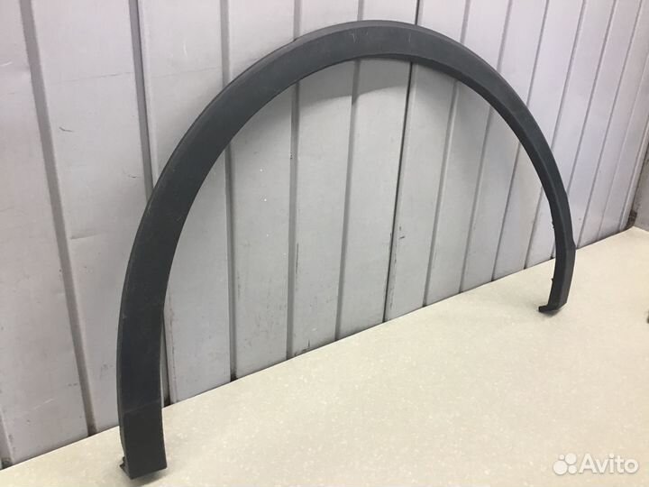 Накладка заднего крыла левого VW Tiguan 2017
