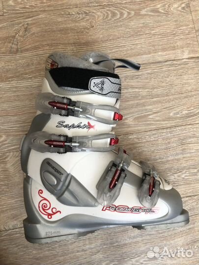 Горнолыжные ботинки