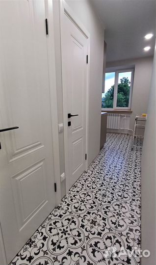 Двери межкомнатные белые