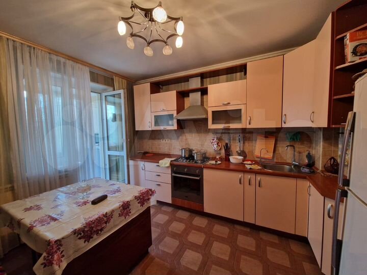 3-к. квартира, 74,7 м², 2/10 эт.