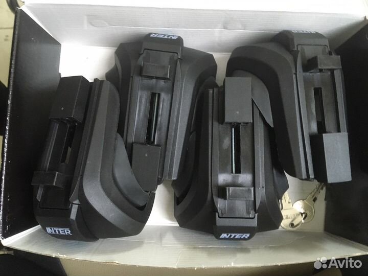 Крепление для ригелей багажника