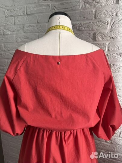 Платье 42 р-р новое