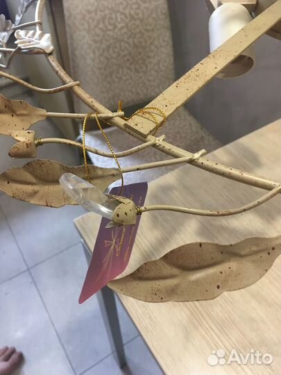 Продам люстру