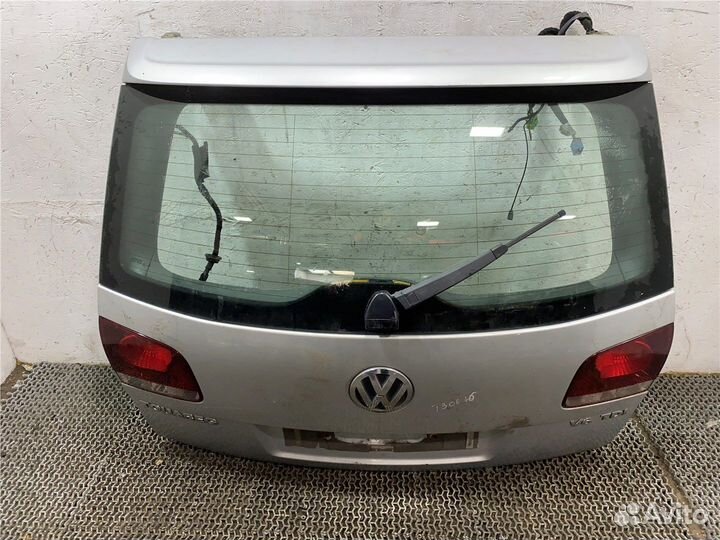 Двигатель стеклоочистителя задний Volkswagen Touar