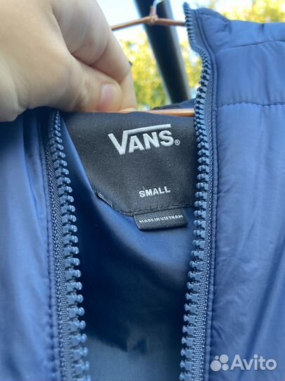 Пуховик Vans