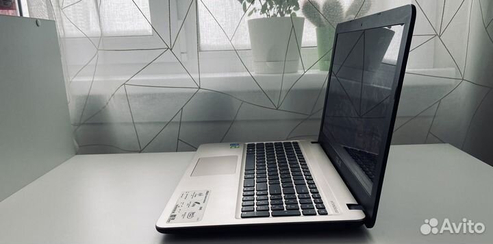 Игровой мощный ноутбук Asus