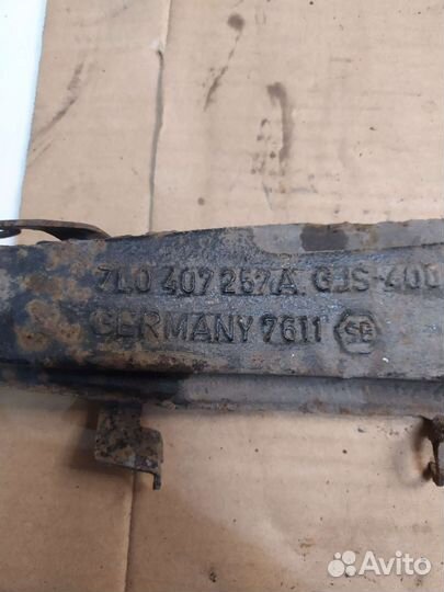 Поворотный кулак левый VW Touareg, Porsche, Audi