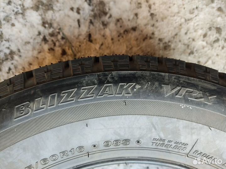 Bridgestone Blizzak VRX 225/60 R16 98S