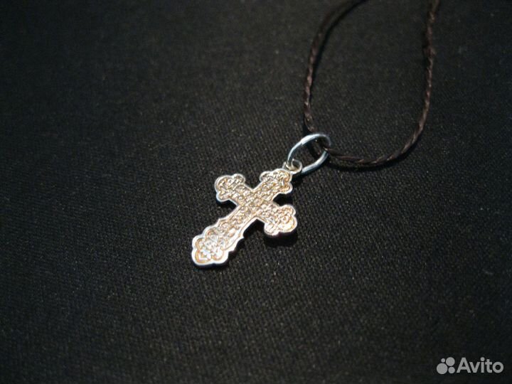 Серебряный крестик
