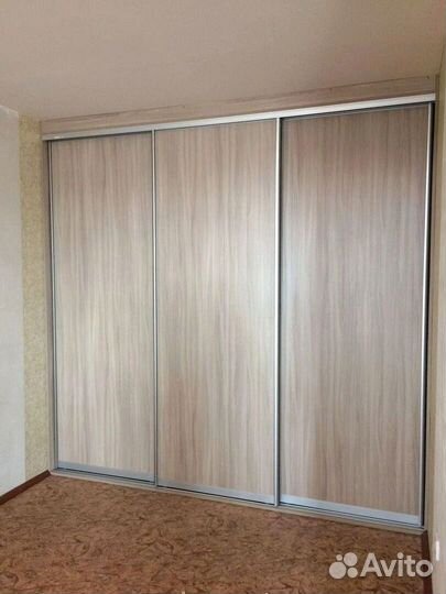 Шкаф купе разных цветов