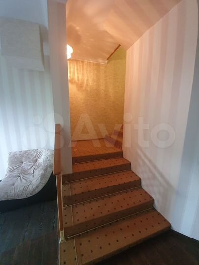 Дом 250 м² на участке 9 сот.