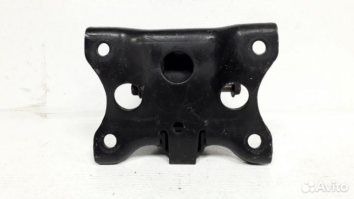 Опора двигателя левая Nissan Cefiro (A32) 08/1994 - 11/1998 Седан A32, HA32, PA32, Bassara (JU30) 11