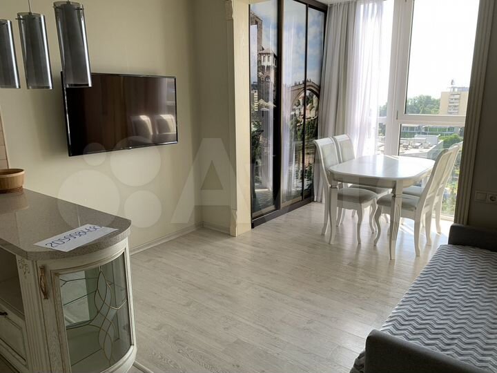 2-к. квартира, 63 м², 8/18 эт.