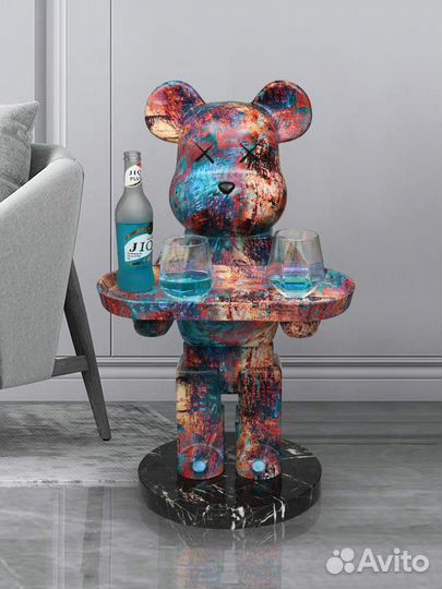 Декоративный столик 