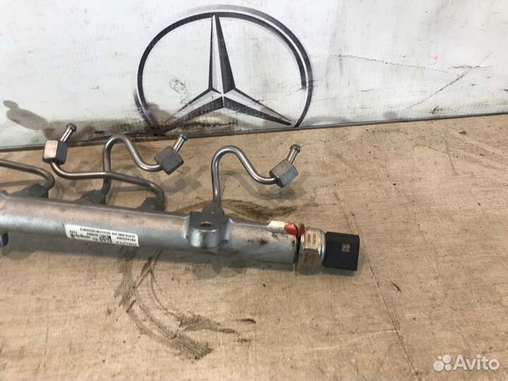 Рампа топливная Mercedes C220 W205 651.921 2015