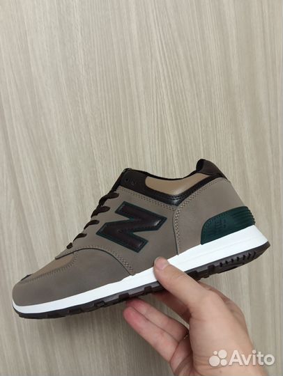 Кроссовки new balance с мехом