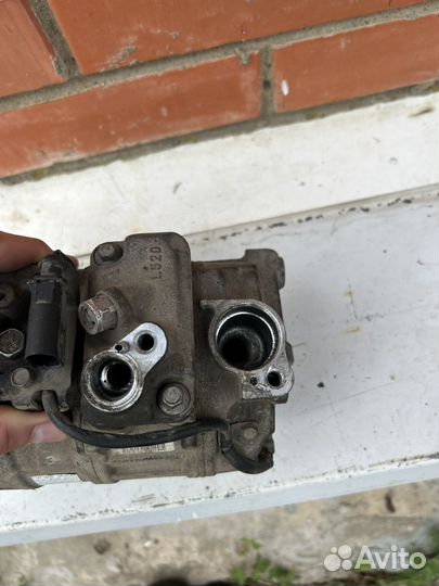 Компрессор кондиционера Touareg Audi Q7 3.0 tdi