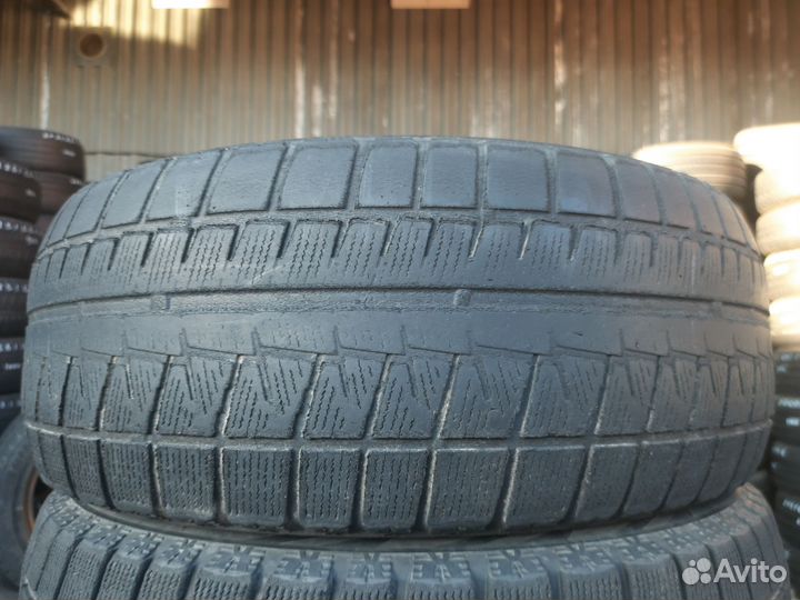 Bridgestone Blizzak Revo GZ 215/55 R16 93S