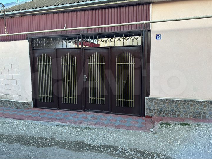 Дом 200 м² на участке 7,5 сот.