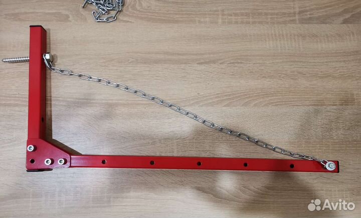 Кронштейн для хранения автомобильных колёс на стен