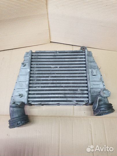 Радиатор интеркулера Volkswagen Phaeton 2005г
