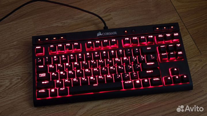 Механическая клавиатура Corsair K63