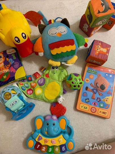 Развивающие игрушки пакетом