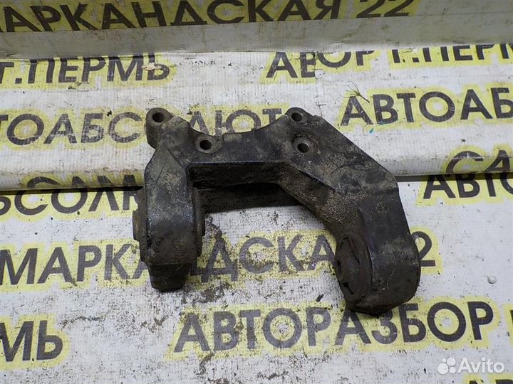 Опора переднего редуктора Suzuki Grand Vitara III