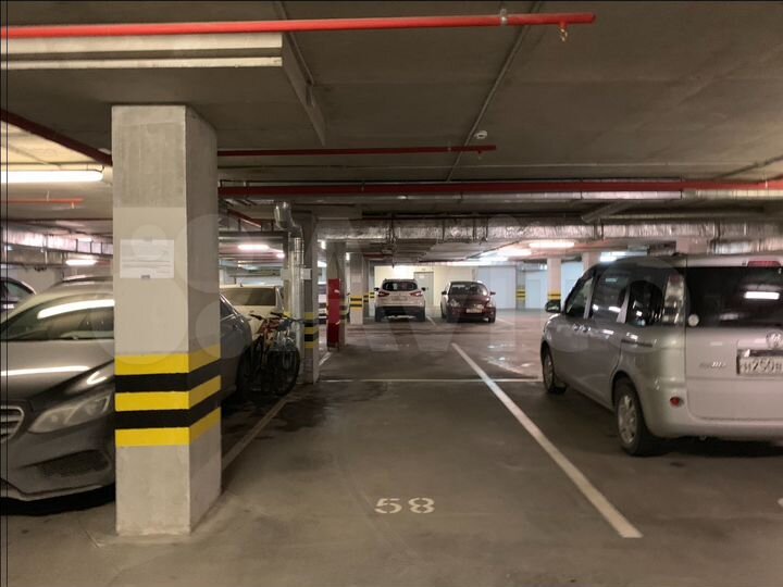 Машиноместо