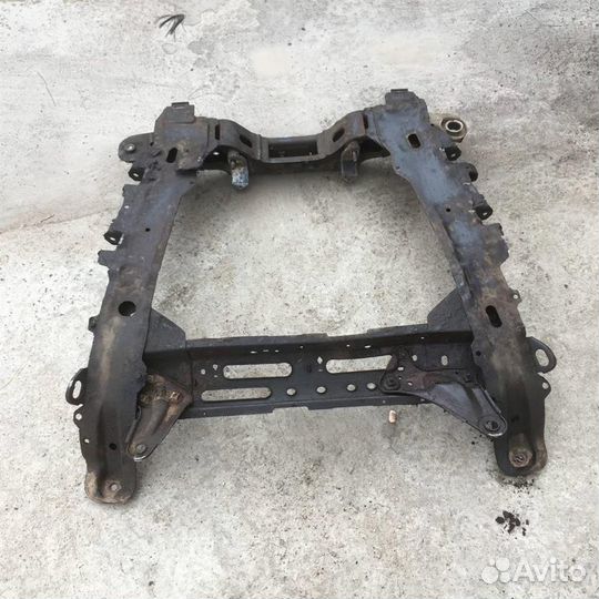 Балка подмоторная Рено Сценик