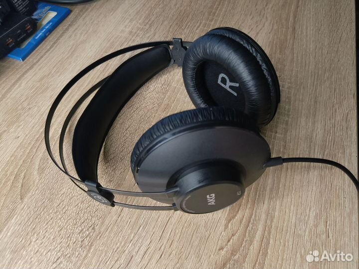 Студийные наушники AKG K52 Оригинал