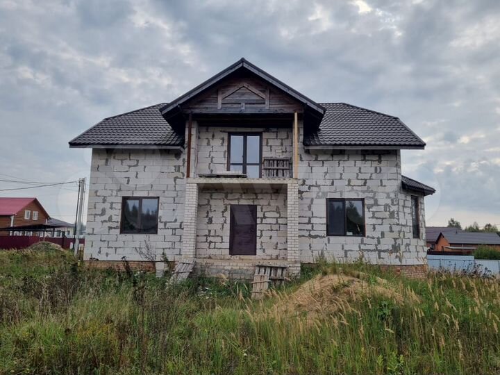 Коттедж 199,2 м² на участке 15 сот.