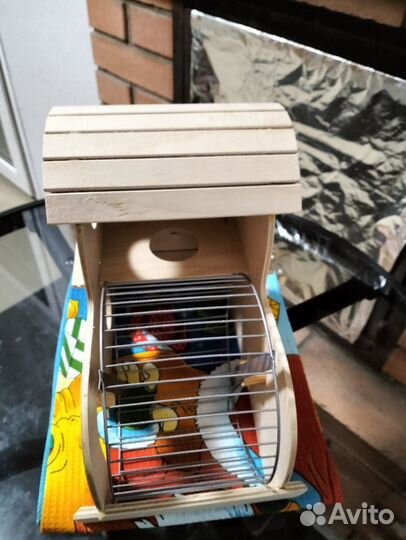 Домик с развлекалами для хомяков и мышек