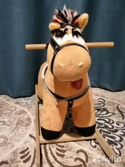 Детская качалка лошадь