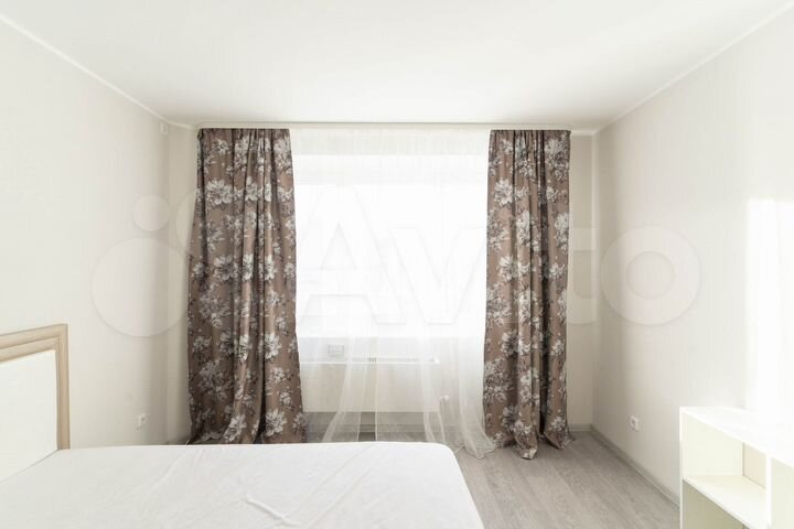 2-к. квартира, 74 м², 1/14 эт.