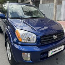 Toyota RAV4 2.0 AT, 2002, битый, 208 000 км, с пробегом, цена 750 000 руб.