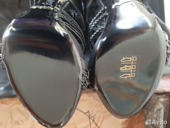 Роскошные босоножки Baldinini Италия кожа