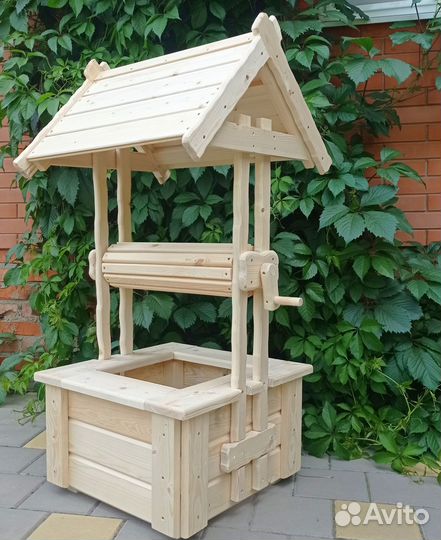 Колодец декоративный