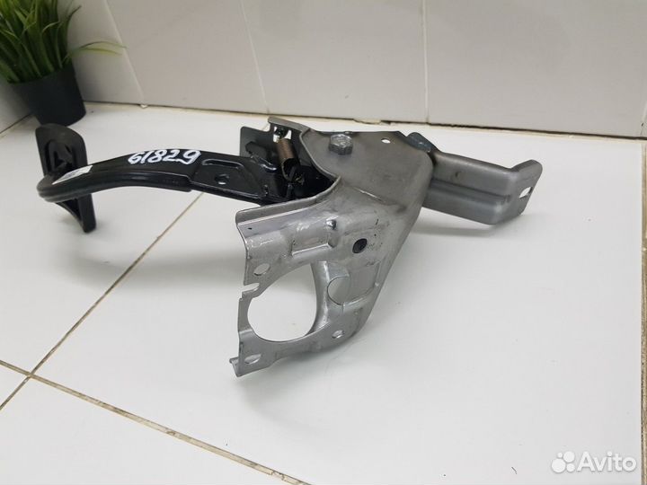 Педаль тормоза (Kia Seltos)