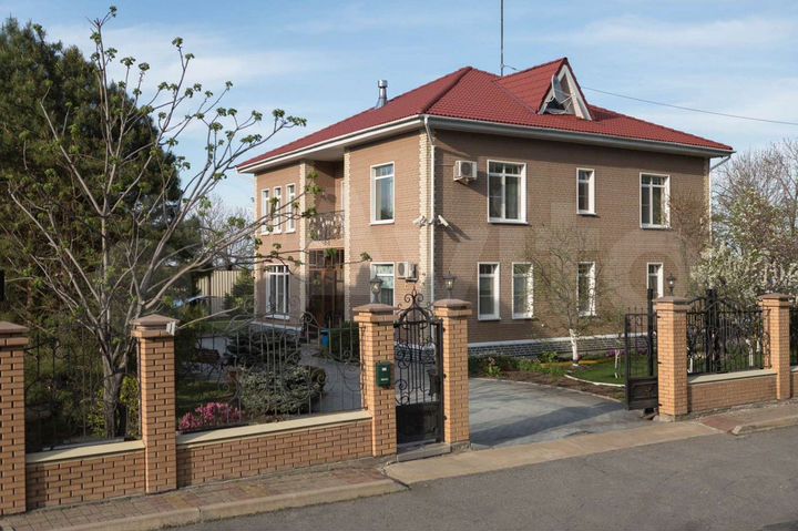 Дом 287 м² на участке 30 сот.