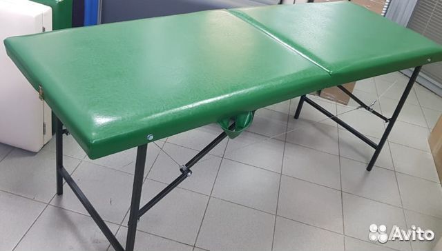 Массажная кушетка