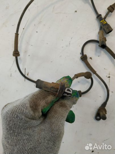 Renault Duster Провод датчика ABS